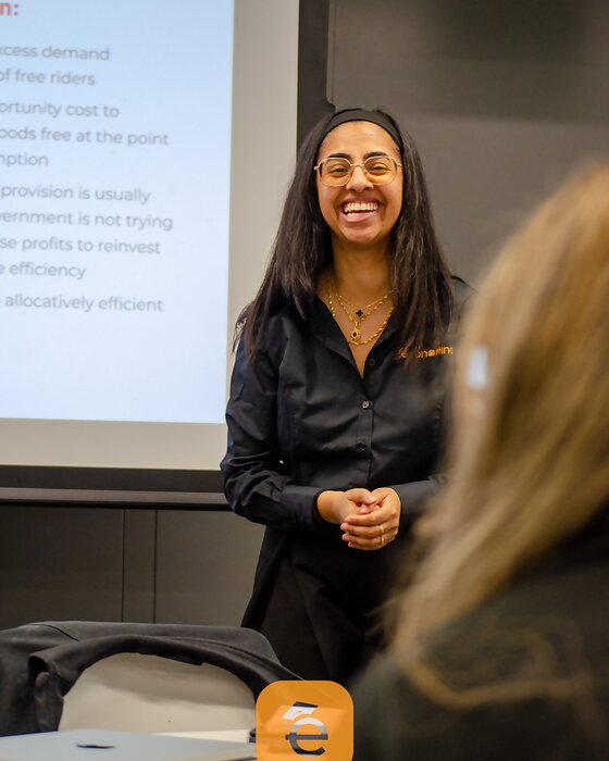 Ilisha Masaun with the Econominds team